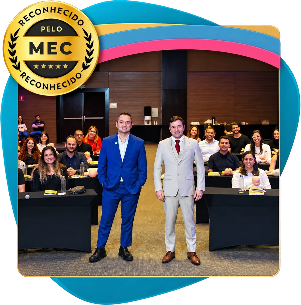 Dr. Matheus Martins e Dr. José Eduardo com alunos da Certificação TEMP, reconhecida pelo MEC